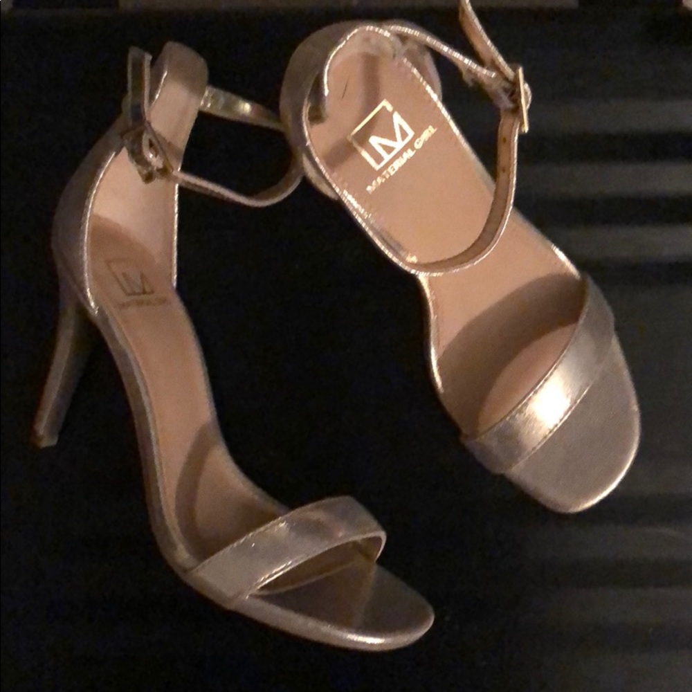 Material Girl Gold Stiletto size 7